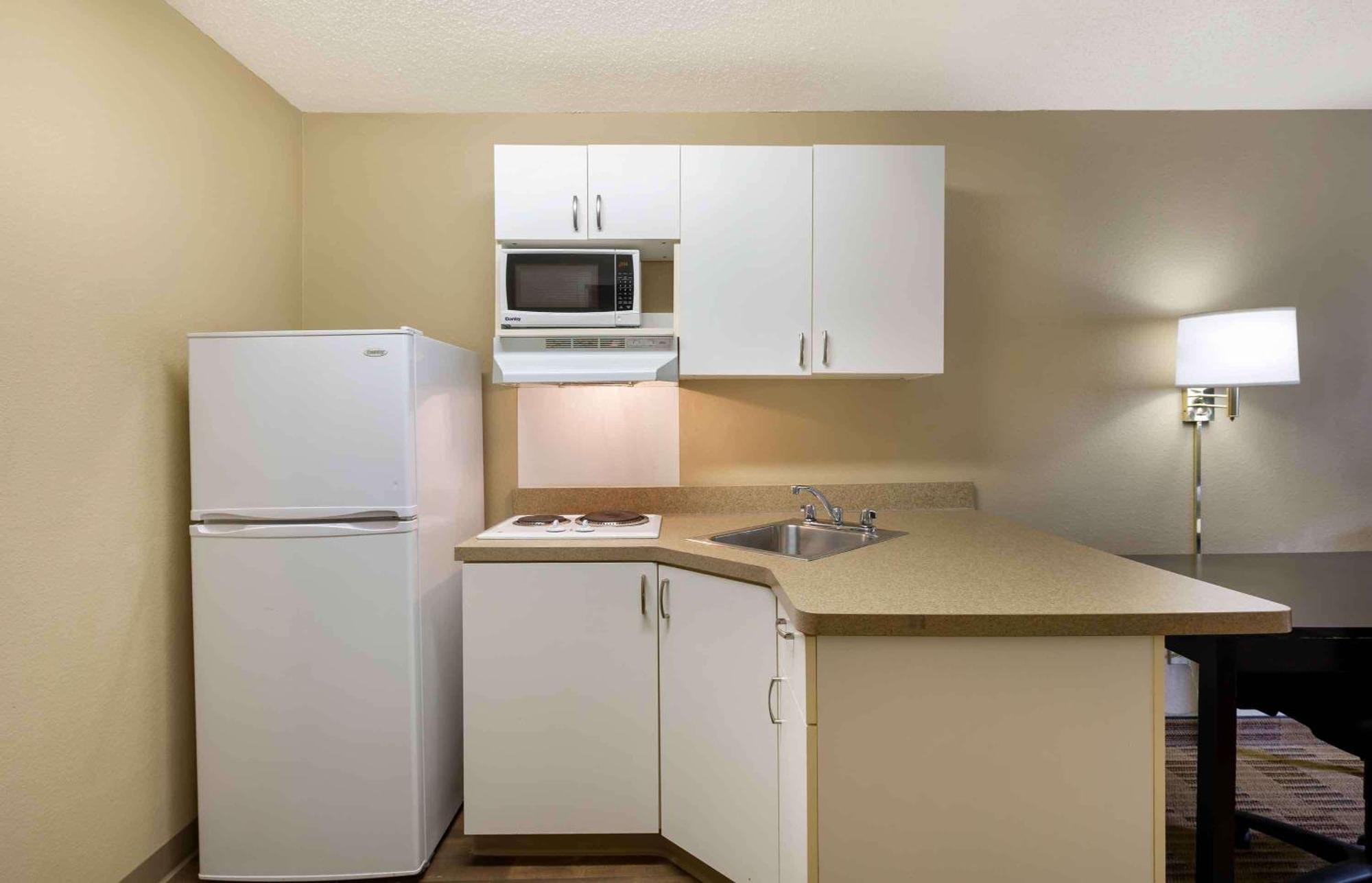Extended Stay America Suites - Cleveland - Beachwood - Orange Place - South Екстериор снимка